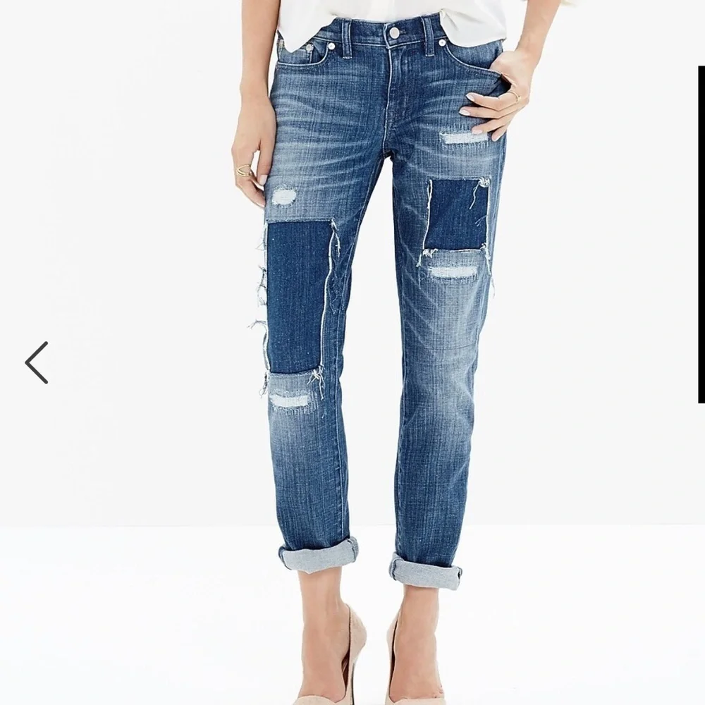 AMERICAN EAGLE Womens Tomgirl Jeans Shadow Patched Blues Button Fly Denim Size 0